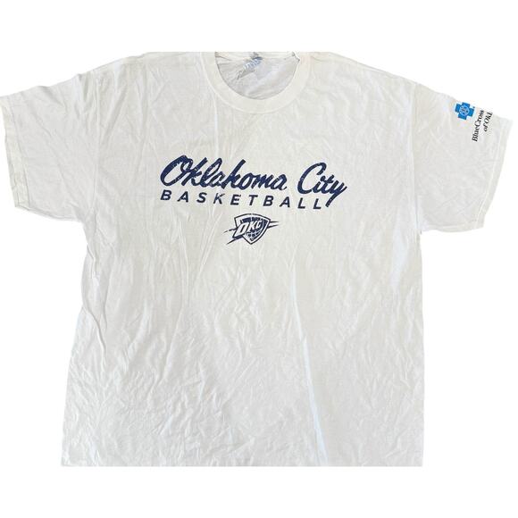 Gildan Other - Vintage Tees - NBA Oklahoma City Thunder Graphic Tee*SZ L